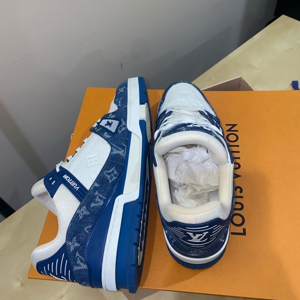 Louis Vuitton Trainer Sneakers - Picture 2 of 10